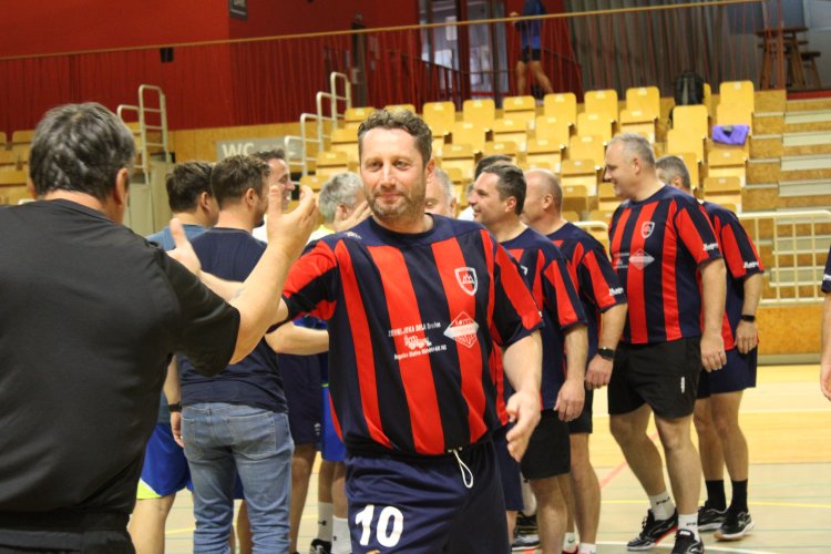 PP SLOVENJ GRADEC - ZMAGOVALEC 16. veteranskega turnirja v malem nogometu