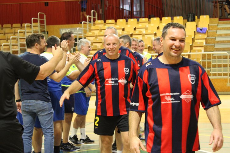 PP SLOVENJ GRADEC - ZMAGOVALEC 16. veteranskega turnirja v malem nogometu