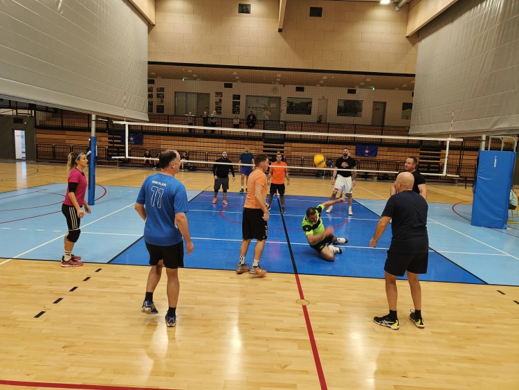 Tradicionalni turnir v dvoranski odbojki 2025