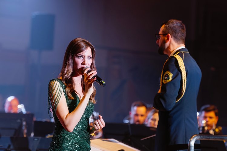 21. dobrodelni koncert Policijskega orkestra z gostjo Moniko Avsenik