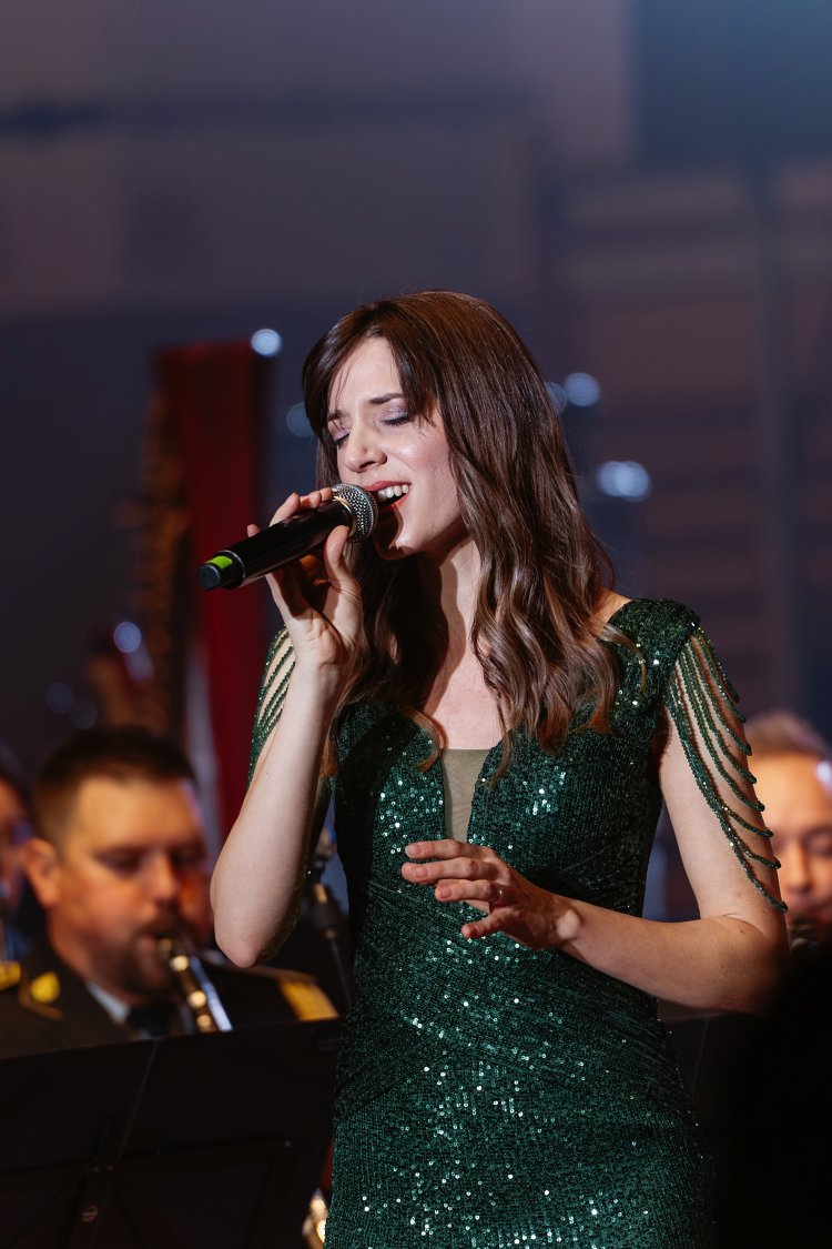 21. dobrodelni koncert Policijskega orkestra z gostjo Moniko Avsenik