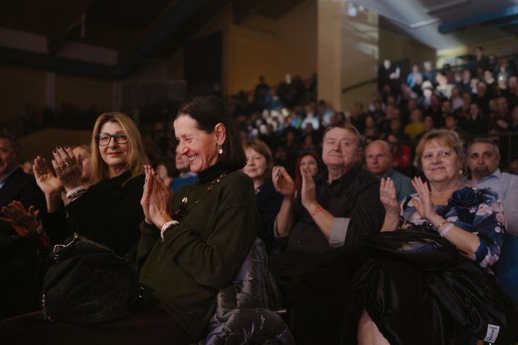 21. dobrodelni koncert Policijskega orkestra z gostjo Moniko Avsenik