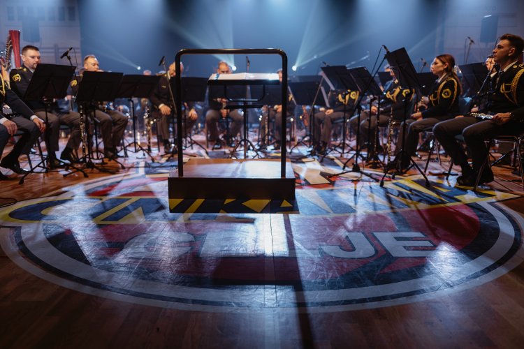 21. dobrodelni koncert Policijskega orkestra z gostjo Moniko Avsenik