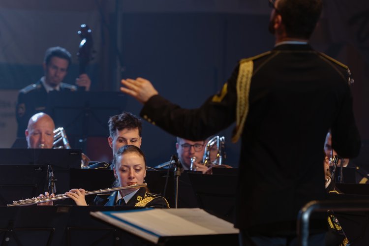 21. dobrodelni koncert Policijskega orkestra z gostjo Moniko Avsenik