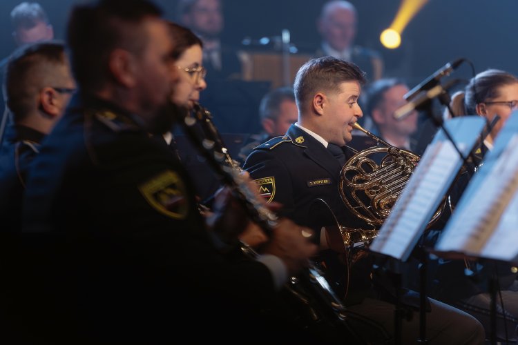 21. dobrodelni koncert Policijskega orkestra z gostjo Moniko Avsenik