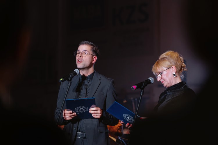 21. dobrodelni koncert Policijskega orkestra z gostjo Moniko Avsenik