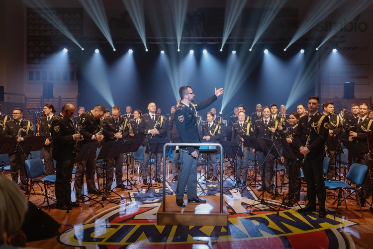 21. dobrodelni koncert Policijskega orkestra z gostjo Moniko Avsenik