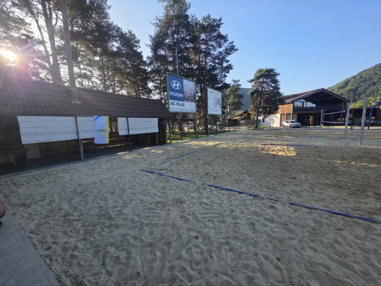 Odbojkarski turnir na mivki za zaposlene PU Celje