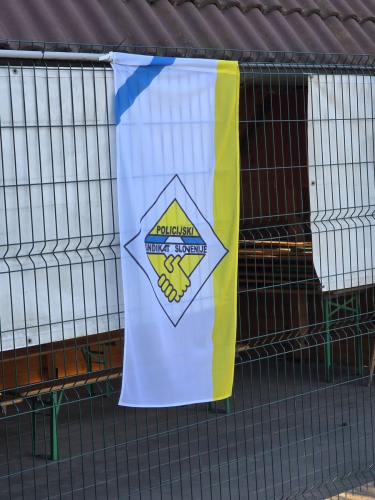 Odbojkarski turnir na mivki za zaposlene PU Celje
